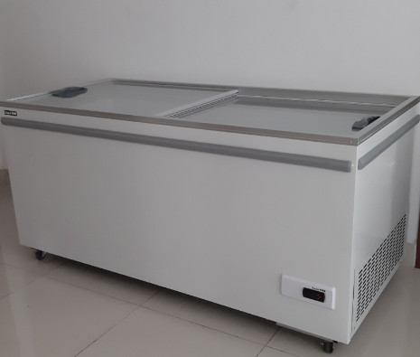 Tủ đông kính lùa AquaFine JW-700HF 700 lít