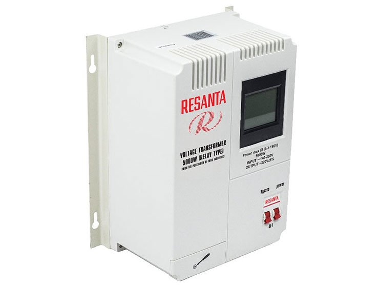 Máy ổn áp gắn tường Resanta 63/6/51 (5.000W, loại rơ le)
